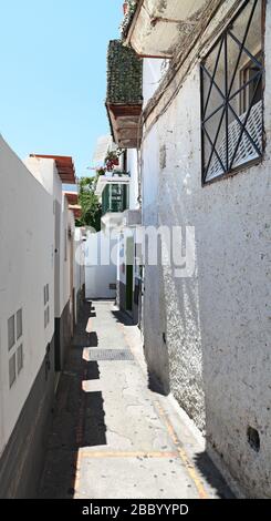 Capri, Italien: Spaziergang durch die engen Gassen der Insel. Stockfoto