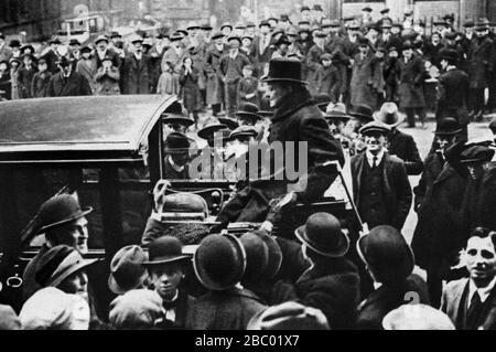 Winston Churchill hat sich bei der Wahl im März 1924 als unabhängiger Kandidat für die Abbey Division of Westminster eingeschrieben. Stockfoto