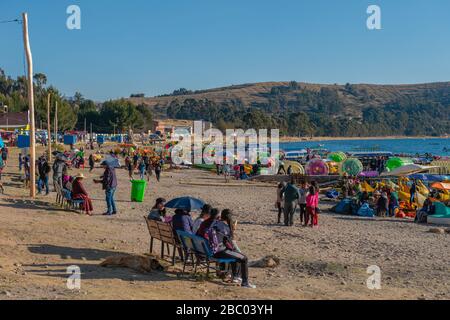 Strand von Copacabana, Titicacasee, Anden Mountains, Department La Paz, Bolivien, Lateinamerika Stockfoto