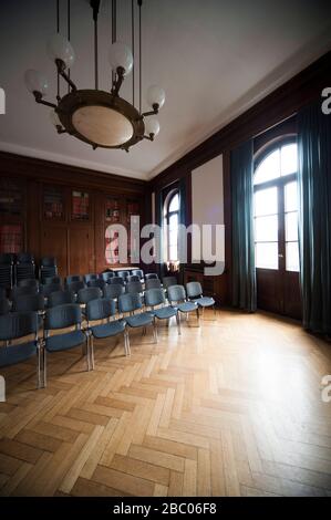 In diesem Raum im ersten Stock des ehemaligen Führerbaus, der heutigen Hochschule für Musik und Theater an der Arcisstraße 12, wurde am 29. September 1938 das sogenannte Münchner Abkommen unterzeichnet. [Automatisierte Übersetzung] Stockfoto