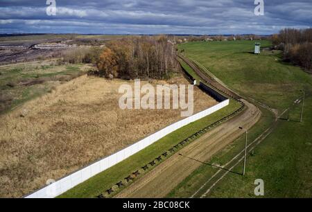 Luftbild der erhaltenen Grenzbefestigungen an der deutsch-deutschen Grenze zwischen der BRD und der DDR Stockfoto