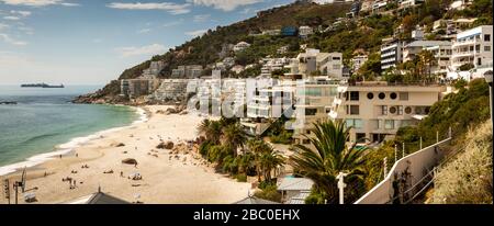 Südafrika, Kapstadt, Clifton, teure Strandgrundstücke über dem 1. Und 2. Strand, Panoramaaussicht Stockfoto