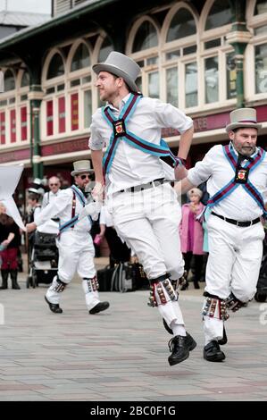 Darlington Morris Dancing Festival, County Durham, Großbritannien. 14.4.2018. Foto von Stuart Boulton. Stockfoto