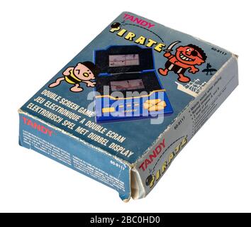 Vintage Tandy/Radio Shack 'Pirate' (60-9118) tragbares elektronisches Spiel mit Doppelbildschirm aus dem Jahr 1989. Stockfoto