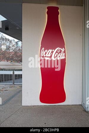 Kokskunst auf dem Gebäude in World of Coke in Atlanta, Georgia USA Stockfoto