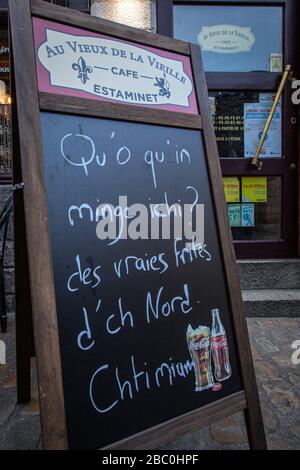 RESTAURANT-MENÜ IN TCHI, BAR-RESTAURANT AU VIEUX DE LA VIEILLE, LILLE, NORD, FRANKREICH Stockfoto