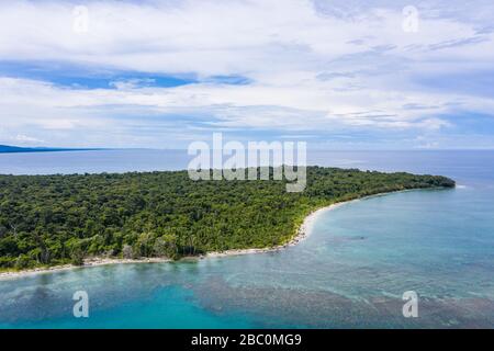 Luftaufnahme des Cahuita Nationalparks entlang der südlichen Karibikküste Costa Ricas. Stockfoto