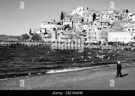 Landschaft Ehefrauen Bracciano See, Anguillara Sabazia See (Rom) Italien Stockfoto