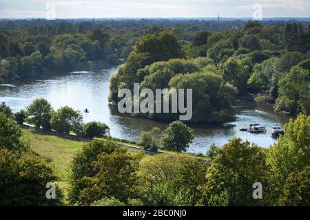 Die Themse von Richmond Hill, London, Großbritannien Stockfoto