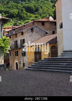 Historisches Zentrum, Dorf Perledo, Ostküste des Comer Sees, Lombardei, Italien, Europa Stockfoto