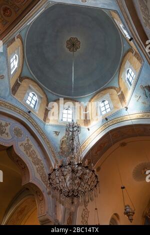 Kathedrale des heiligen Johannes des Täufers in Fira, Santorini, Griechenland Stockfoto