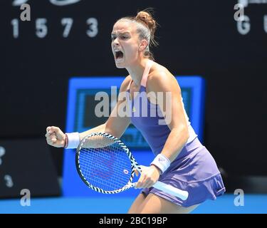 Die griechische Tennisspielerin Maria Sakkari macht beim Dameneinzel im Australian Open 2020 Tennis Tournament, Melbourne Park, M einen Faust und Jubel Stockfoto