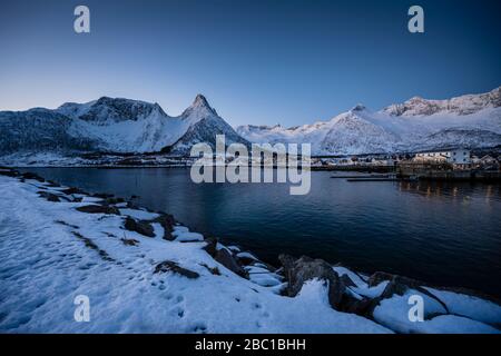 Mefjord Brygge, Mefjordvaer, Senja, Norwegen. Stockfoto