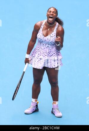 Die amerikanische Tennisspielerin Serena Williams (USA) feiert im Rahmen des Australian Open 2020 Tennis Tournament, Melbourne Park, Melbourne, Victoria, Australien Stockfoto