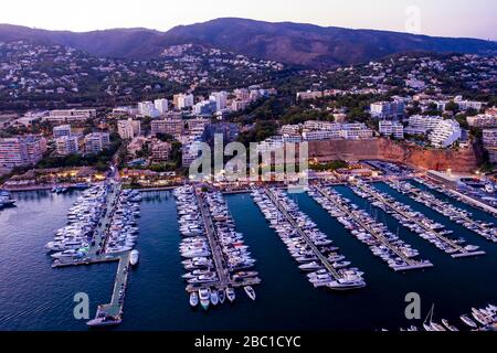 Lufttaufnahme, Spanien, Balearen, Mallorca, Portals Nous, Luxusyachthafen Puerto Portals, Stockfoto