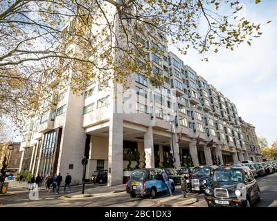 LONDON - DEZEMBER 2019: InterContinental. Ein luxuriöses 5-Sterne-Hotel an der Park Lane in Mayfair. Stockfoto