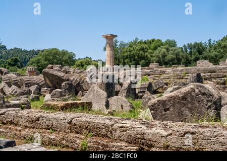 Griechenland, Olympia, Ruinen des antiken Zeustempel Stockfoto