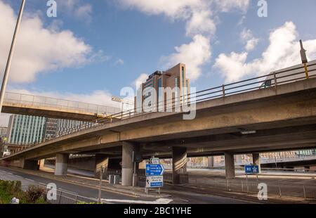Glasgow M8 Autobahn, Charing Cross Gebiet von Glasgow während des Coronavirus, ovid 19 Sperrstelle Stockfoto