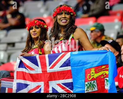 Vancouver, Kanada. März 2020. Die Fans des Teams Fiji jubeln dem fijianischen Team zu, wenn sie gegen Fiji in Spiel #30 (Cup-Viertelfinale 2) antreten. Stockfoto