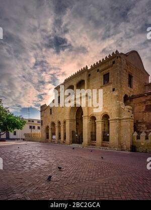 Fassade der Basilika Santa María de la Encarnación, Santo Domingo, Republica Dominicana Stockfoto