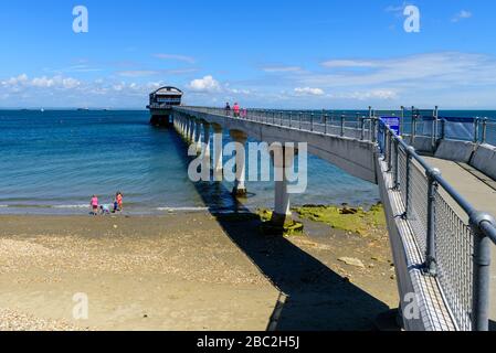 Bembridge-Rettungsboot staion an einem sonnigen Tag Stockfoto