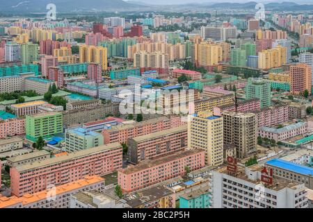 Blick über die Innenstadt von Pjöngjang vom Gipfel des Juche-Turms in Nordkorea Stockfoto