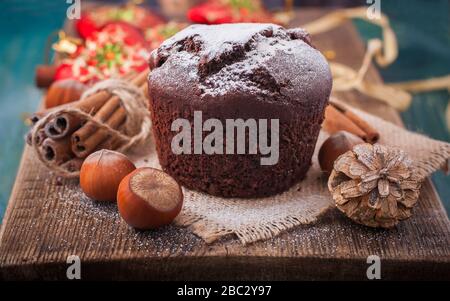 Obstkuchen für Weihnachten, Makro, rustikal. Selektive Fokussierung Stockfoto