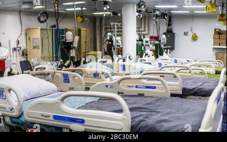 Oktober 2017 San Francisco/CA/USA - Krankenhauszimmer auf einem der im Hafen verankerten Militärschiffe Stockfoto