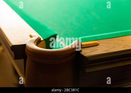 Pit of Corner Table Snooker. Loch auf Billardtisch. Stockfoto