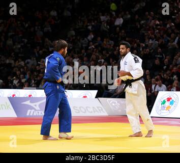 Paris, Frankreich - 9. Februar 2020: Sagi Muki für Israel gegen Sharofiddin Baltabojew für Usbekistan, Männer -81 kg, Viertelfinale (Credit: Mickael Chavet) Stockfoto