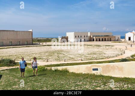 Mariner's Kompass in Stein, aber möglicherweise eine Sonnenuhr, Fortaleza de Sagres, Fort von Henry the Navigator, Sagres, Algarve, Portugal Stockfoto