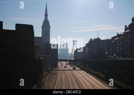 Blick auf die Landschaft von Bratislava mit der ufo Stockfoto