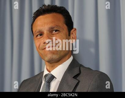 Mark Ramprakash kündigt seinen Rücktritt vom First-Class-Cricket an. Stockfoto