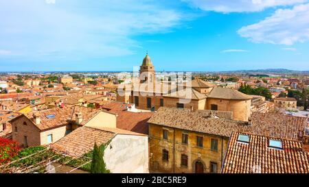 Panoramablick auf die Altstadt von santarcangelo di Romagna bei Rimini, Emilia-Romagna, Italien Stockfoto