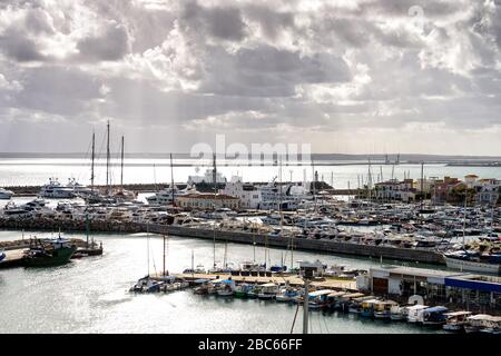 Fischerhafen und Jachthafen in Limassol, Zypern Stockfoto