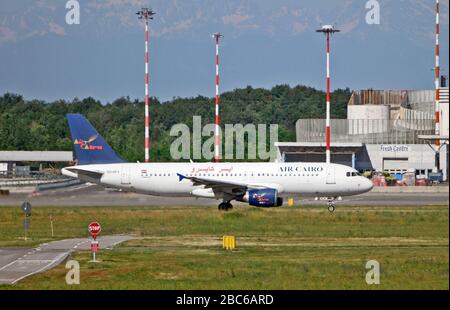 SU-BPX Air Cairo Airbus A320-214 fotografiert am Flughafen Malpensa, Mailand, Italien Stockfoto