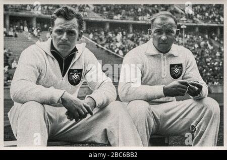 RUSSLAND, 13. AUGUST 2019: Postkarte, die von Deutschland gedruckt wird, zeigt die Olympischen Sommerspiele 1936 Deutschland, ca. 1936 Stockfoto