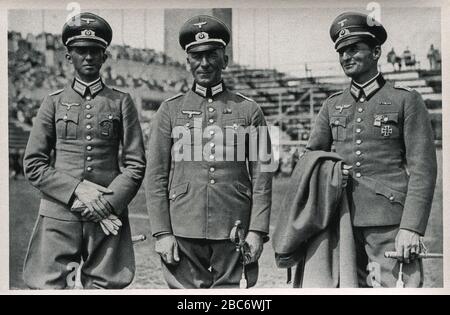 RUSSLAND, 13. AUGUST 2019: Postkarte, die von Deutschland gedruckt wird, zeigt die Olympischen Sommerspiele 1936 Deutschland, ca. 1936 Stockfoto