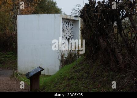 Berkeley bat House IJP Architects Wetland Centre, Queen Elizabeth's Walk, Barnes, Richmond, London, SW13 9WT Stockfoto