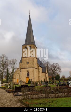 St. Pankratius-Kirche, Kalkar, Altkalkar, GermanySt. Regenfledis Kirche, Kalkar, Hönnepel, Deutschland im januar 2020 Stockfoto