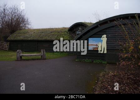 Headley Discovery Ausblenden Timber Observation Hut Wetland Centre, Queen Elizabeth's Walk, Barnes, Richmond, London, SW13 9WT Stockfoto