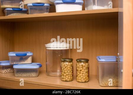 Küche Pantry für Quarantäne für Coronavirus Kovid-19 Stockfoto