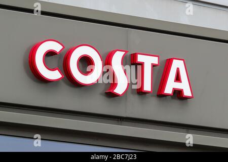 Logo-Zeichen von Costa Coffee Restaurant, Irvine Einkaufszentrum, Ayrshire, Großbritannien Stockfoto