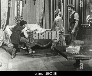 Der amerikanische Schauspieler Burt Lancaster und die Schauspielerin Virginia Mayo im Film The Flame and the Arrow, USA 1950 Stockfoto