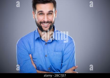 Hübscher junger Mann Stockfoto