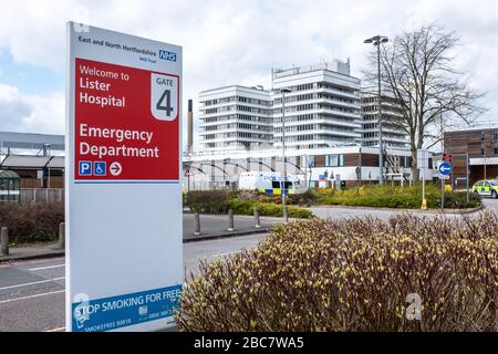 Lister Hospital, East and North Herts NHS Trust, Stevenage, Hertfordshire UK. Einfahrt nach einem Unfall und einem Notfall ( A und E ) ( er ). Stockfoto