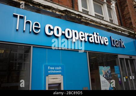 The Co-opertive Bank - High Street Retail Ban - Exterieur Logo / Signage - London Stockfoto