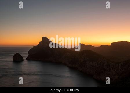 Spanien, Mallorca, Cap de Formentor, Sunrise, The Cap de Formentor ist der nordöstlichste Punkt der Baleareninsel Mallorca Stockfoto