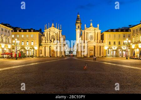 Blick auf Piazza San Carlo bei Nacht, Turin, Piemont, Italien, Europa Stockfoto