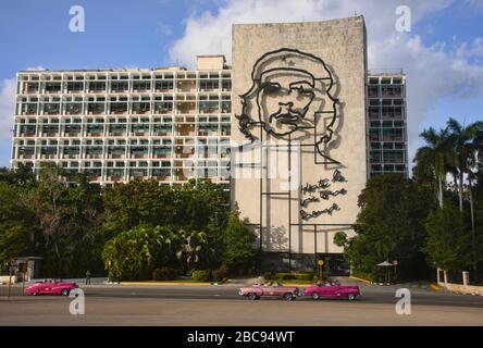 53 Chevy vor Fidel, Plaza de la Revolucion, Havanna, Kuba Stockfoto